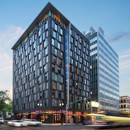 Moxy Portland Downtown Hotel Exterior photo